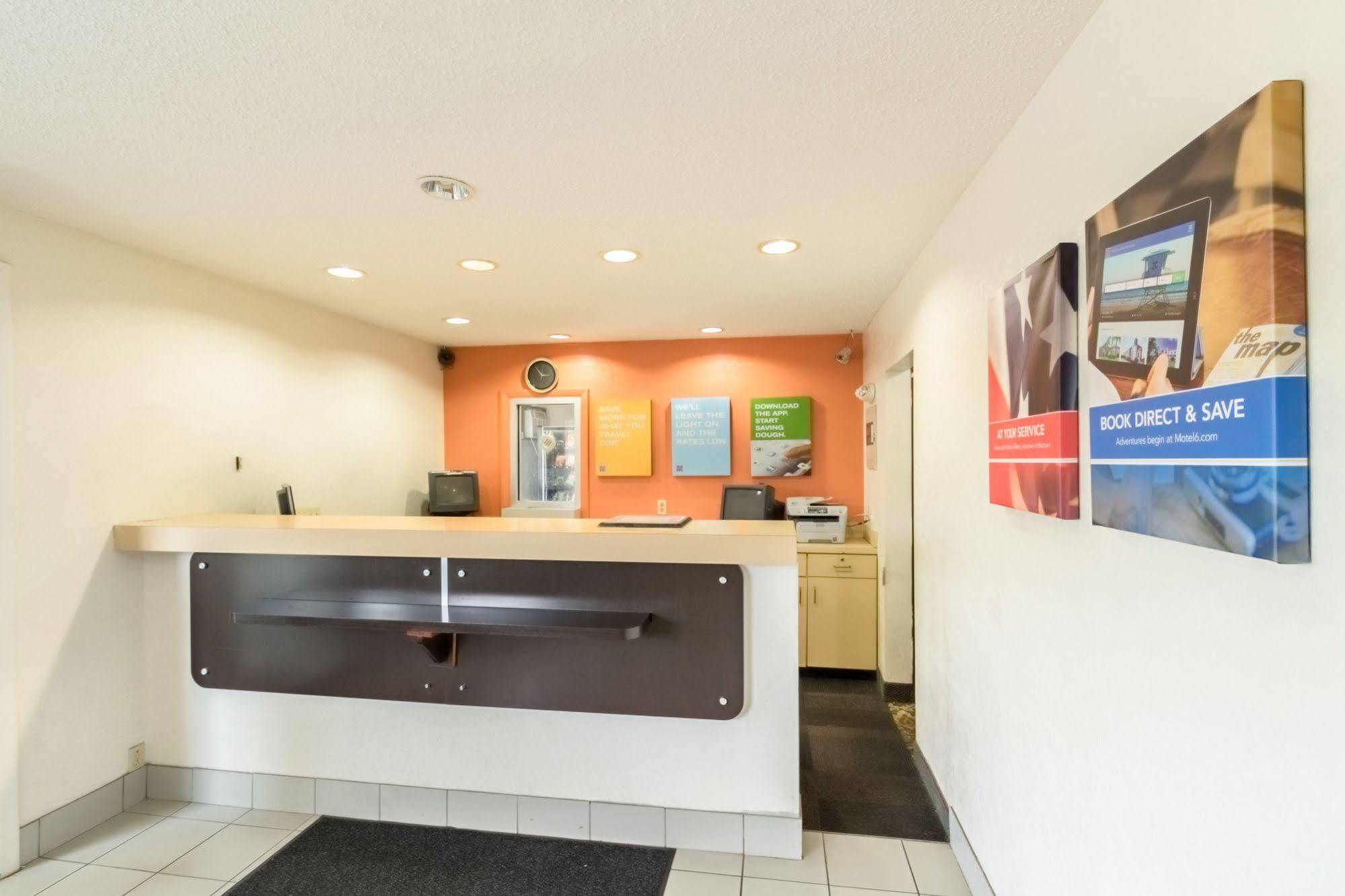 Motel 6-Crawfordsville, In エクステリア 写真